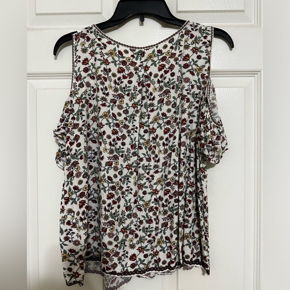 Max studio top - Picture 2 of 2